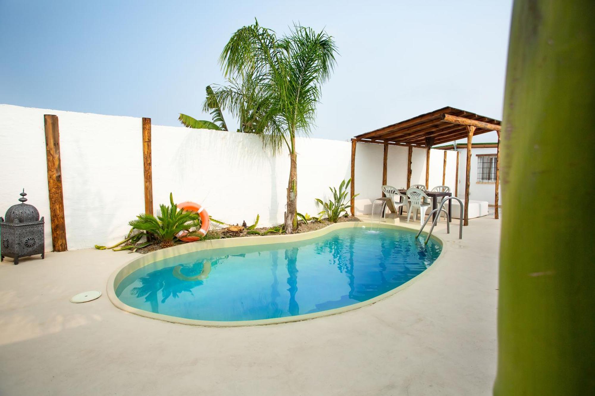 Villa Casa Blanca Luxury Spa Con Piscina Privada Y Jacuzzi Privado Chiclana de la Frontera Exterior photo